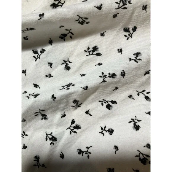 Brandy Melville True Wrap Crop Top OS Size S/M Floral Long Sleeve Boho Cottage - Picture 4 of 5